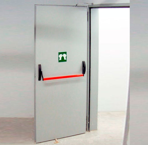PuertasCortafuegos3 Puertas cortafuegos de un local con apertura antipánico